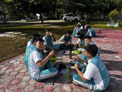 Makan Bersama
