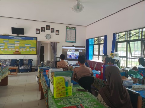 Research Club SMAN 2 Kahayan Tengah Perkuat Kompetensi Riset