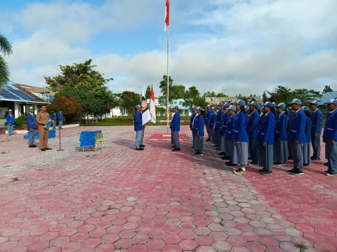 Semangat Baru Kepemimpinan Siswa: Pelantikan OSIS dan PIK-R 