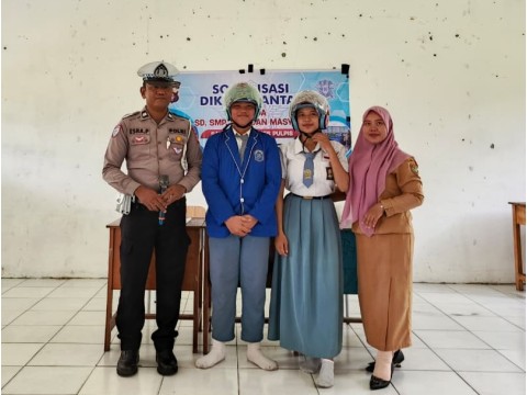 Bersama Lantas Polres Pulang Pisau, SMAN 2 Kahayan Tengah Ti